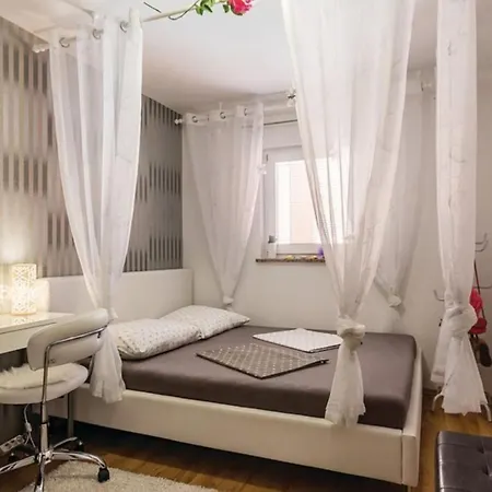 Damir 2 By Guide Apartment